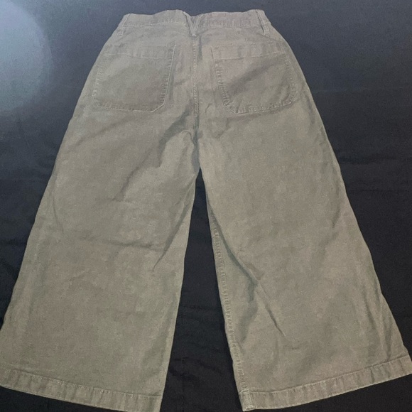 Point Sur olive green flared bottom cropped pant. Size 28P. - Picture 9 of 9